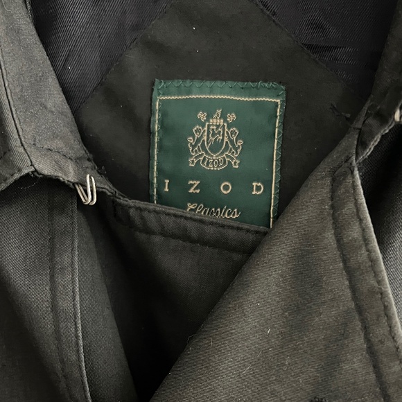 IZOD trench coat - Picture 3 of 8